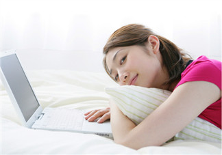 孕婦熬夜的危害有多大 孕婦熬夜對寶寶的危害