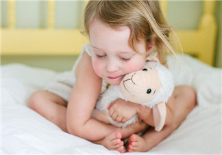 寶寶得了病毒性腸炎怎么辦 天氣熱如何預(yù)防寶寶病毒性腸胃炎