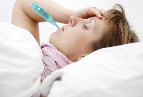 坐月子發(fā)燒怎么辦 為什么月子里發(fā)燒反反復(fù)復(fù) 坐月子發(fā)燒怎么辦 為什么月子里發(fā)燒反反復(fù)復(fù)