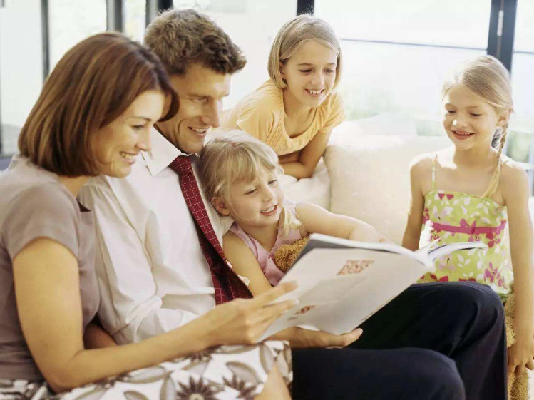 家長(zhǎng)英語(yǔ)不好如何陪孩子讀英語(yǔ)繪本 怎么陪孩子閱讀英語(yǔ)繪本 家長(zhǎng)英語(yǔ)不好如何陪孩子讀英語(yǔ)繪本 怎么陪孩子閱讀英語(yǔ)繪本