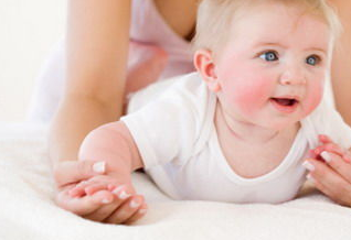 推拿對寶寶濕疹有用嗎 寶寶濕疹推拿按摩方法