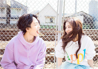 丁文琪孕肚很大是生兒子嗎 丁文琪7月孕照照片