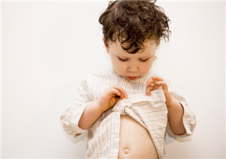 寶寶喜歡摳肚臍眼怎么辦2018 摳肚臍眼的危害 寶寶喜歡摳肚臍眼怎么辦2018 摳肚臍眼的危害