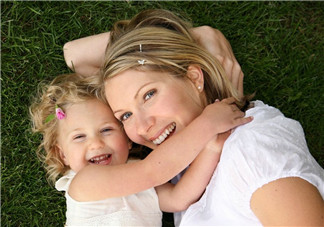 串門時寶寶不愿喊人怎么辦 孩子為什么不肯叫人