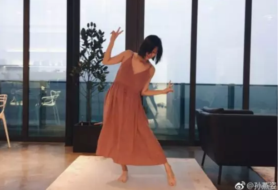 孫燕姿二胎大肚照為什么很瘦 懷孕時胖多少斤算正常