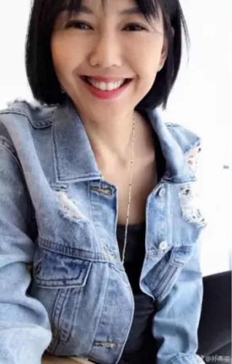 孫燕姿二胎大肚照為什么很瘦 懷孕時胖多少斤算正常