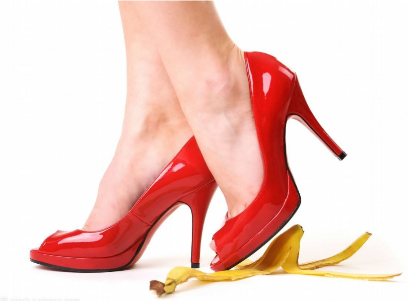 穿高跟鞋真的對子宮有傷害嗎 穿高跟鞋對子宮有哪些傷害