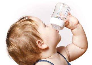 喜得千金報(bào)喜微信朋友圈 生女兒報(bào)喜吉祥句子朋友圈