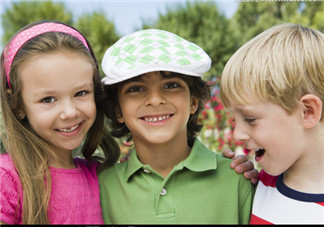窮養男孩富養女孩好不好 孩子是窮養還是富養好
