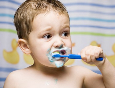 乳牙松動要拔掉嗎 孩子牙齒松動多久會掉