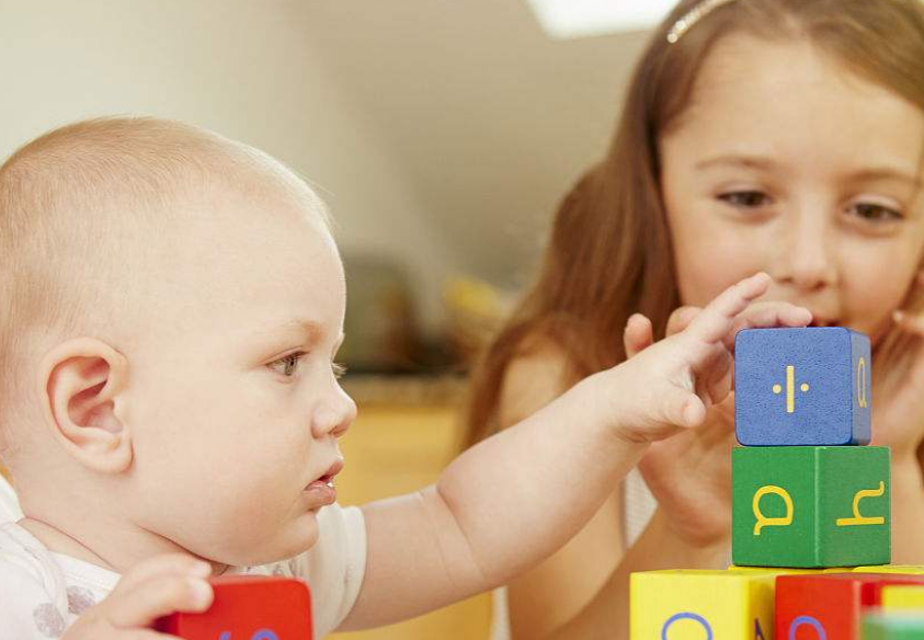 怎么幫寶寶認識大小 教一歲寶寶認識大小怎么做 怎么幫寶寶認識大小 教一歲寶寶認識大小怎么做