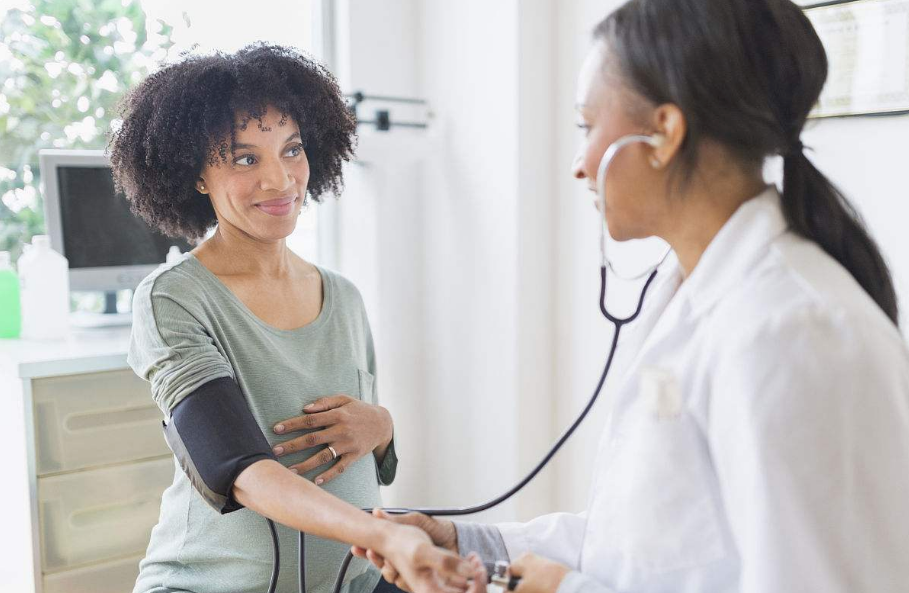 怎樣判斷是否有孕期高血壓 妊娠期高血壓怎么調(diào)理