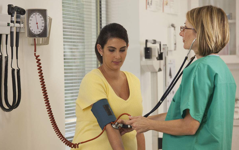 怎樣判斷是否有孕期高血壓 妊娠期高血壓怎么調(diào)理