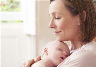 生孩子報喜的心情說說 經典生子報喜短信句子朋友圈