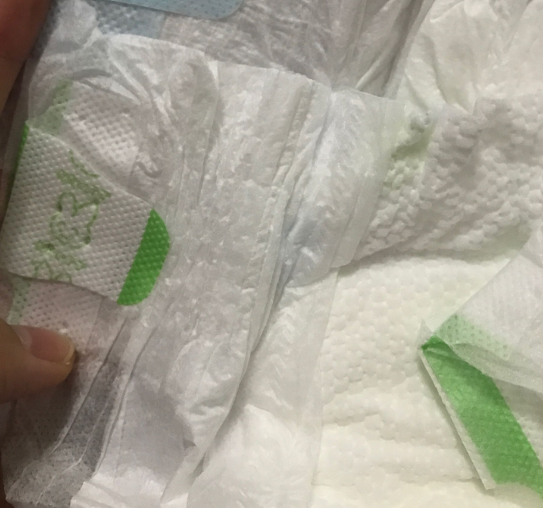 大王天使紙尿褲和花王好奇金裝紙尿褲對比測評2018