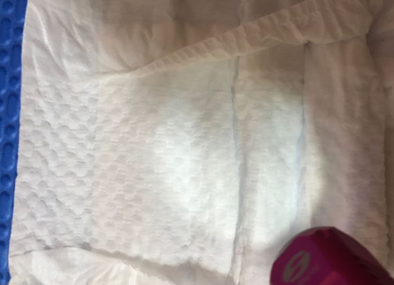 大王棉花糖和花王紙尿褲哪個薄 大王棉花糖和花王哪個更適合夏天