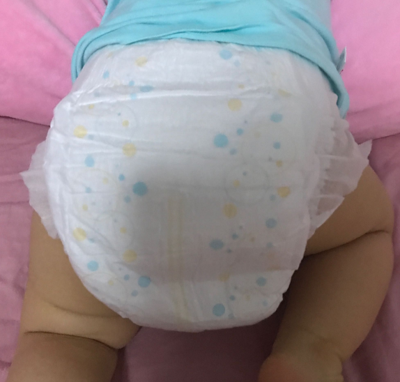 大王棉花糖和花王紙尿褲哪個薄 大王棉花糖和花王哪個更適合夏天