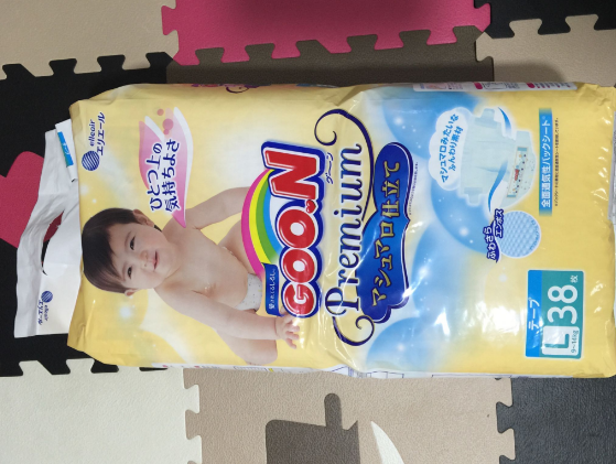 大王棉花糖和moony哪個好 大王棉花糖和尤妮佳紙尿褲對比測評