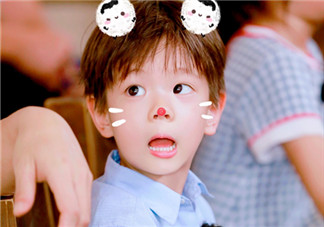 媽媽是超人嗯哼小暖男出沒(méi) 給孩子最好的教育就是爸爸愛(ài)媽媽