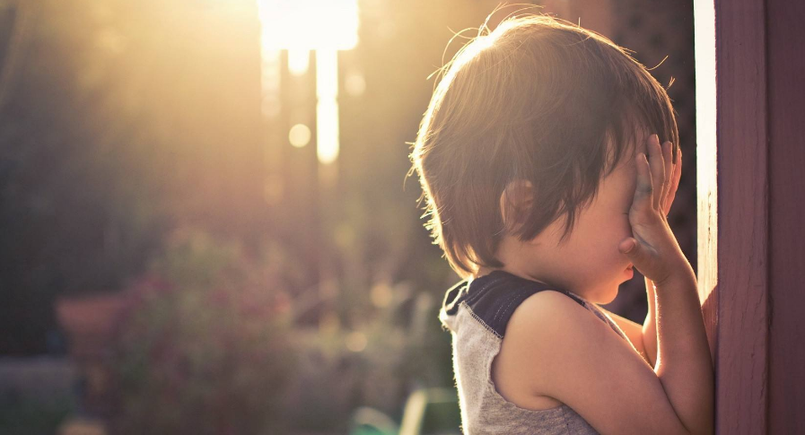 孩子敏感期有哪些行為 在孩子敏感期應(yīng)該怎么做2018