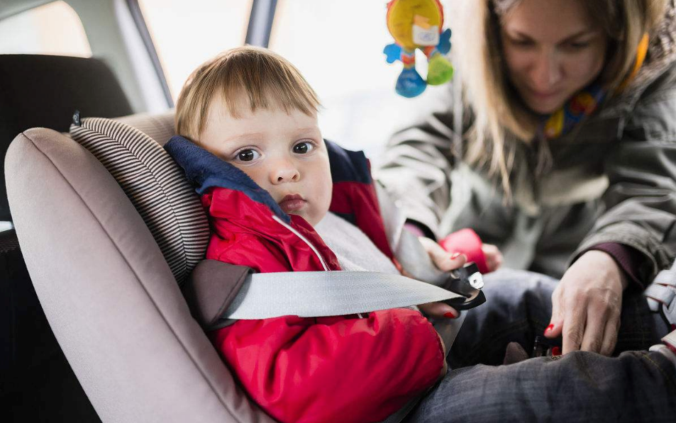 如何挑選汽車兒童安全座椅 2018怎么辨別安全座椅質(zhì)量的好壞