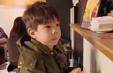 媽媽是超人嗯哼貼心小情人 金句嗯哼吐槽霍思燕方形臉