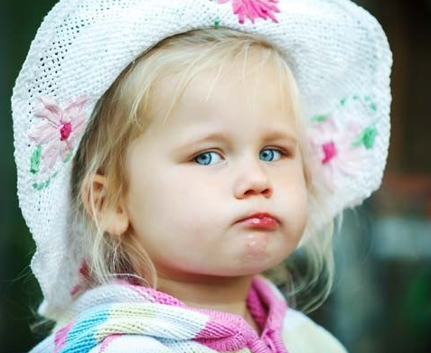 寶寶喜歡亂扔東西怎么辦2018 寶寶發(fā)脾氣亂扔東西如何教育