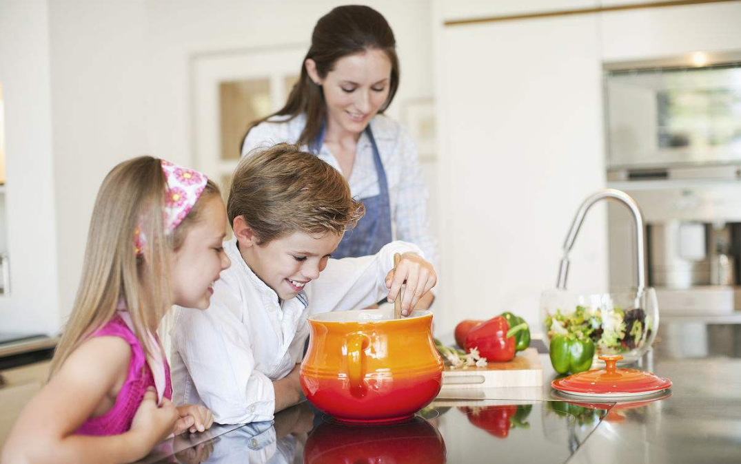 曬給孩子做的晚餐朋友圈說說短語 給孩子做晚餐經典語錄