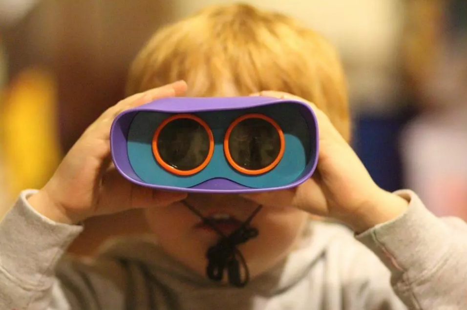 兒童望遠鏡哪款好 瓦力雙筒望遠鏡寶寶容易使用嗎