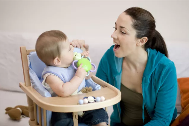 孩子說話詞不達(dá)意的時(shí)候怎么改善 孩子說話表達(dá)有問題怎么改2018