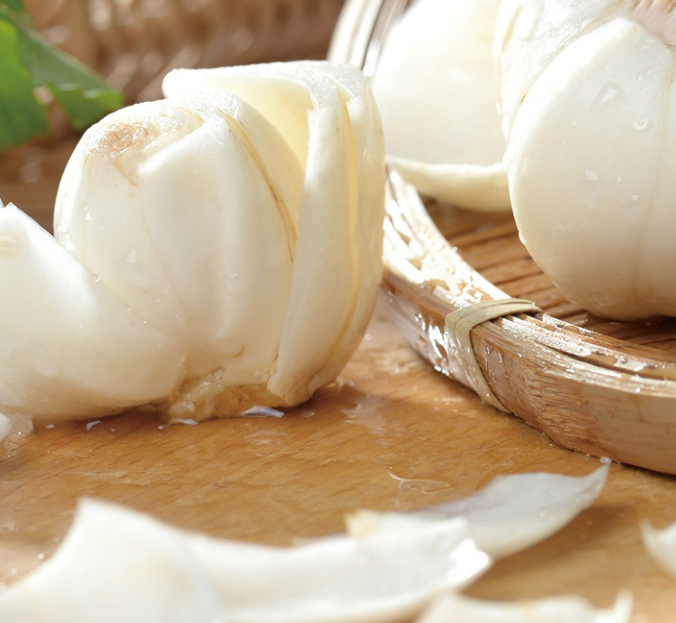 百合沒有煮熟能吃嗎 吃了沒煮熟的百合怎么辦