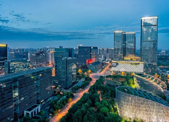 2018五一去成都旅游穿什么 五一去成都旅游穿什么鞋子