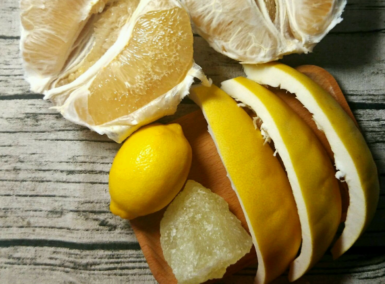 一歲半寶寶可以吃柚子嗎 寶寶柚子吃多了會怎樣