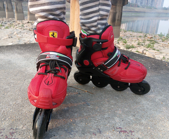 法拉利兒童輪滑鞋怎么樣 法拉利兒童輪滑鞋使用測(cè)評(píng) 法拉利兒童輪滑鞋怎么樣 法拉利兒童輪滑鞋使用測(cè)評(píng)