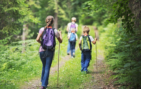 曬孩子五一旅行心情說(shuō)說(shuō) 發(fā)五一和孩子玩的照片心情句子朋友圈