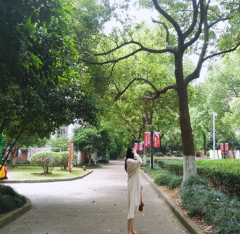 夏天快來(lái)了說(shuō)說(shuō) 關(guān)于夏天來(lái)了的說(shuō)說(shuō)朋友圈感慨2018 夏天快來(lái)了說(shuō)說(shuō) 關(guān)于夏天來(lái)了的說(shuō)說(shuō)朋友圈感慨2018