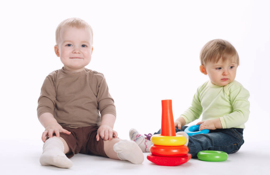 2歲內(nèi)的孩子該怎樣選玩具 2018美國infantino嬰蒂諾測評