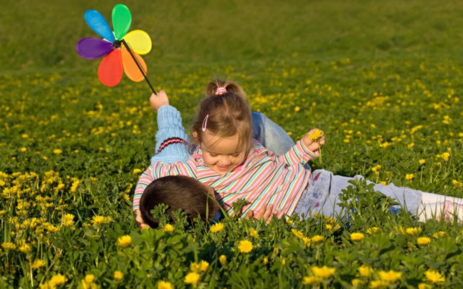 孩子突然摔倒怎么做比較好 孩子突發性摔跤急救方法2018