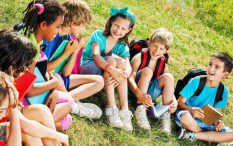 小孩不愿意上學怎么回事 如何解決孩子不愿上幼兒園的問題