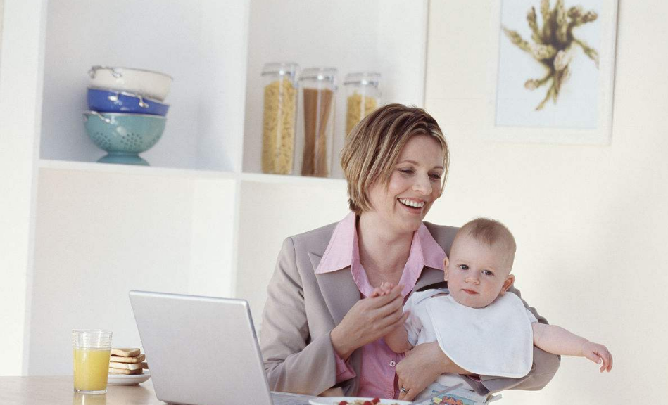 熊黛林抱孩子患媽媽手怎么回事 如何抱孩子預防媽媽手