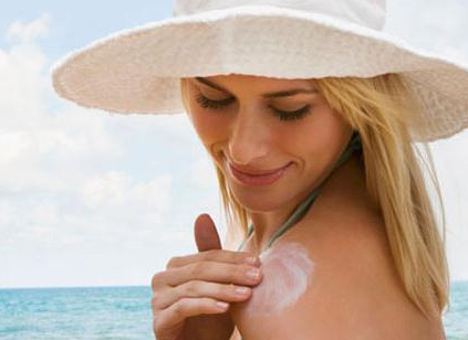 防曬霜到底需不需要每天用 擦防曬霜需要用卸妝油嗎