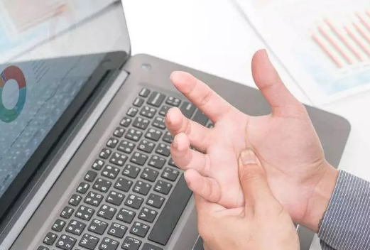 怎么看是不是媽媽手 媽媽手癥狀有哪些2018