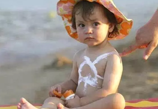 香蕉船寶寶防曬成分分析 香蕉船寶寶防曬成分安全嗎2018