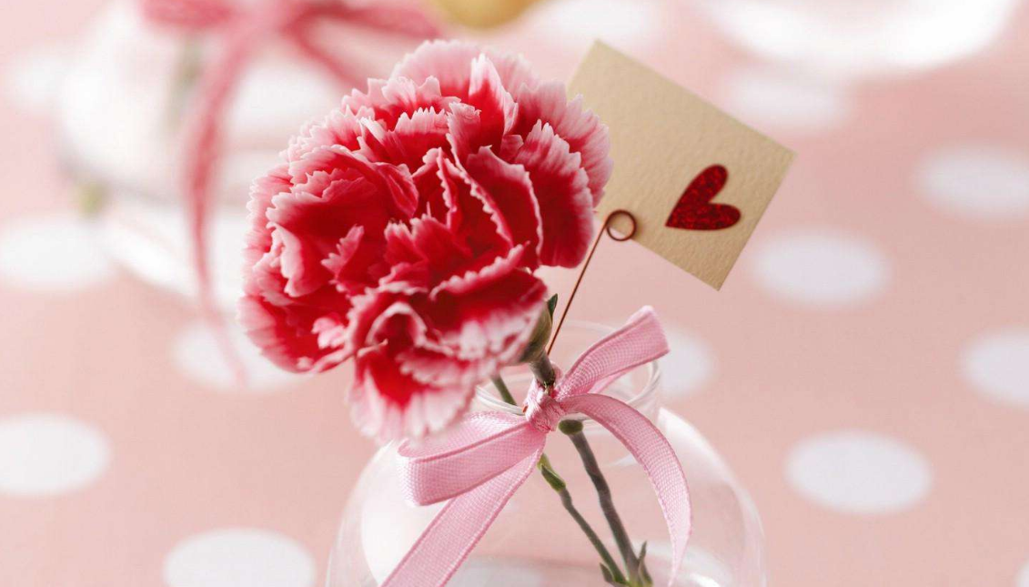 母親節(jié)思念母親心情說(shuō)說(shuō) 2018兒在千里母在家心情句子朋友圈