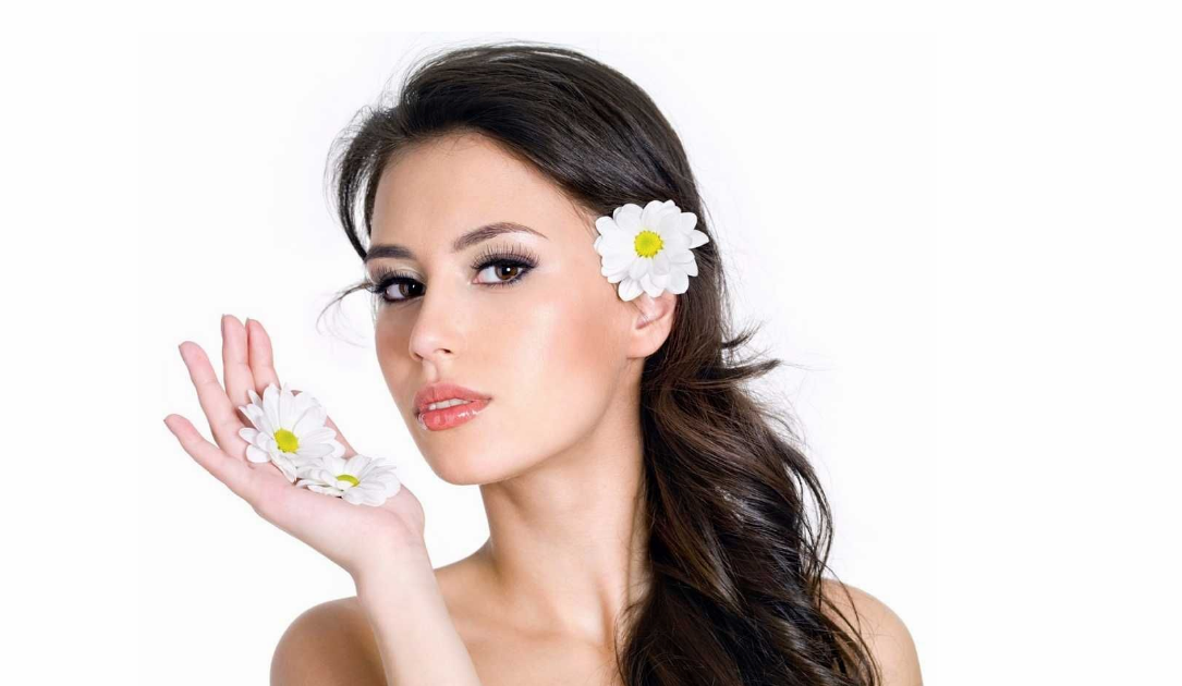 夏季美白喝檸檬水有用嗎 四季美白食物有哪些