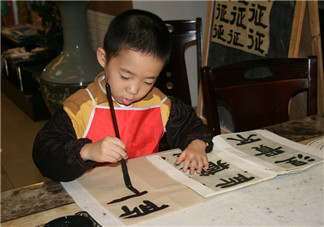 孩子什么時(shí)候?qū)W書法好 小孩學(xué)書法的好處