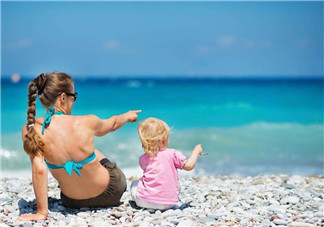 適合夏天玩的親子游戲有哪些 2018怎么和孩子玩水游戲