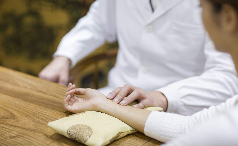 哪些穴位有助于產后恢復 怎么調理改善產后各種問題