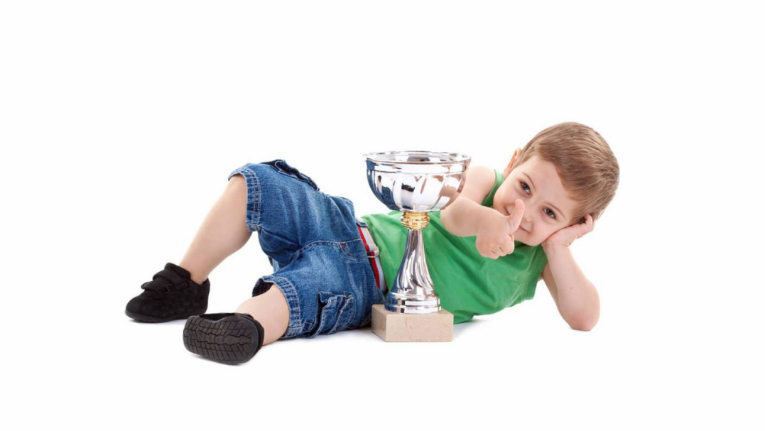 除了錢還有別的獎(jiǎng)勵(lì)嗎 哪種方式獎(jiǎng)勵(lì)孩子最好 除了錢還有別的獎(jiǎng)勵(lì)嗎 哪種方式獎(jiǎng)勵(lì)孩子最好