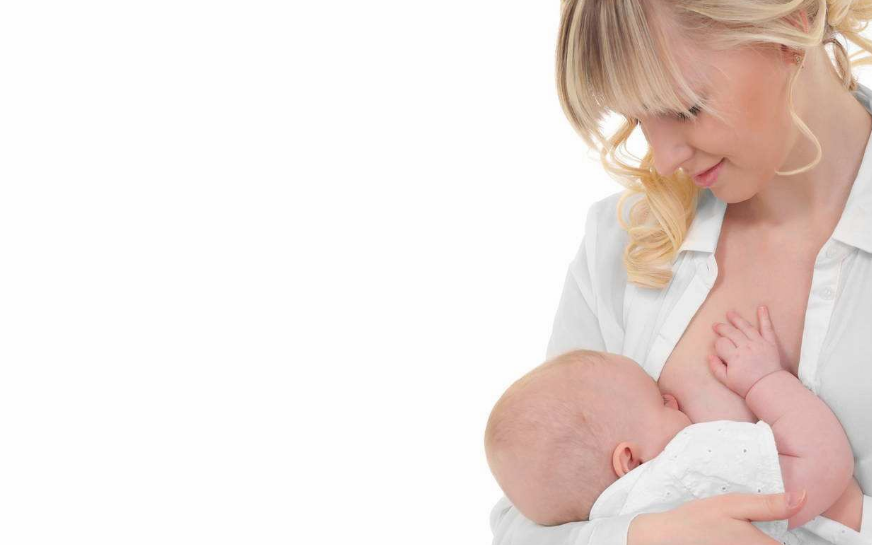 為什么寶寶吃奶總是咬乳頭 寶寶吃奶的時(shí)候咬奶頭怎么辦